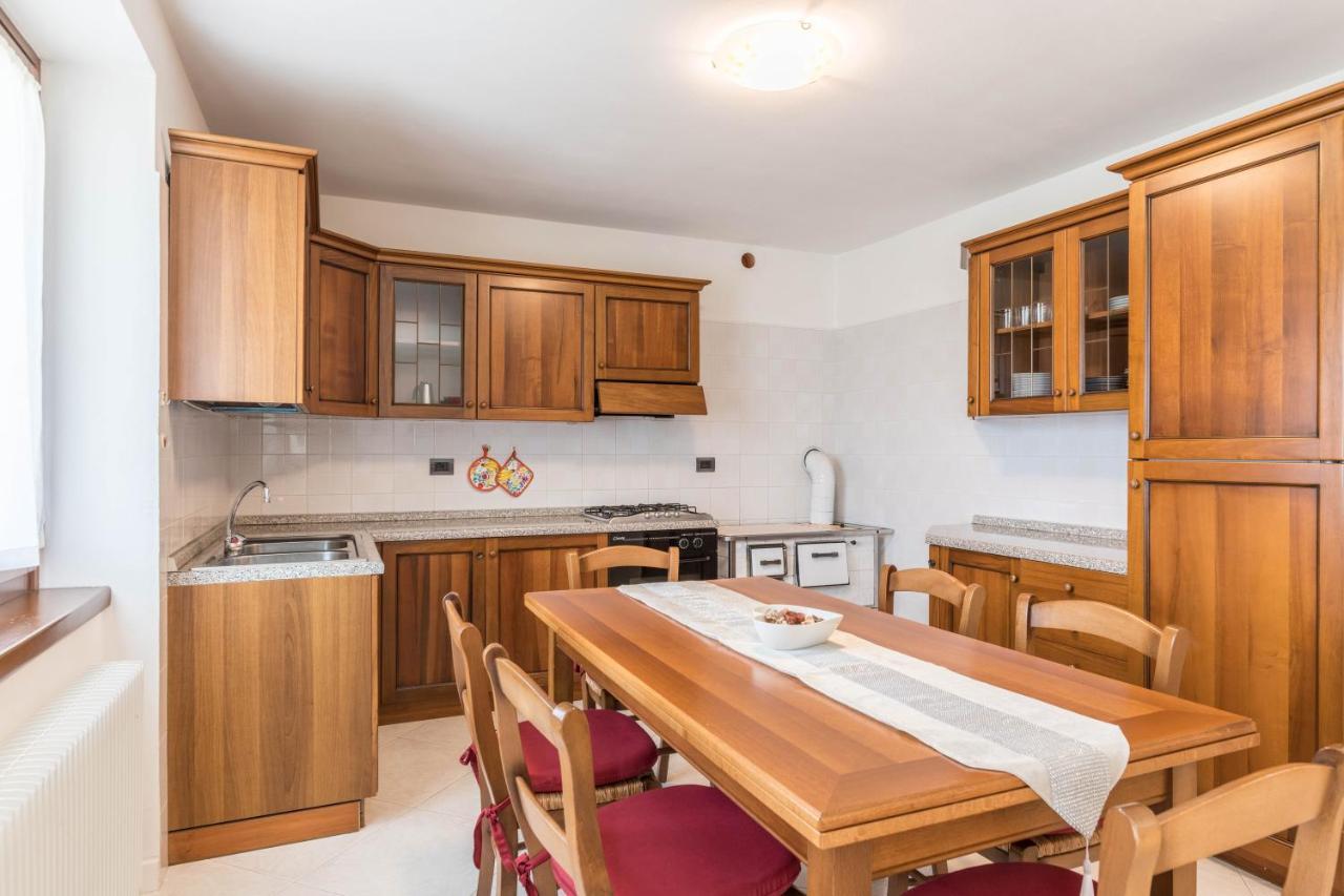 Appartamento Dorsino Εξωτερικό φωτογραφία